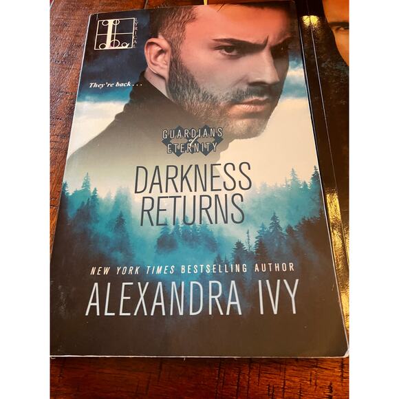 Alexendra Ivy Darkness Returns BETRAYED Unleashed Paperback Book Lot of (3) - Picture 3 of 6